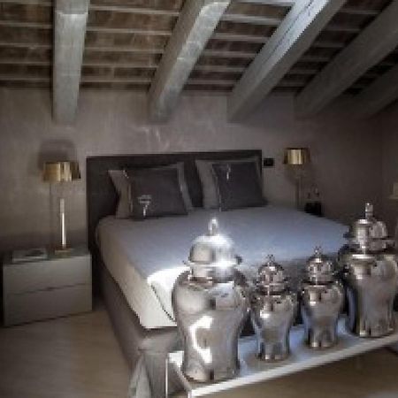 Seven Historical Suites Trieste Bilik gambar